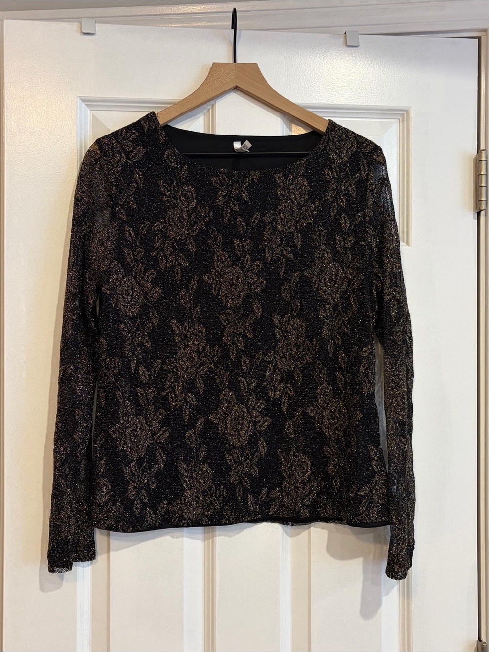 long sleeve lace top